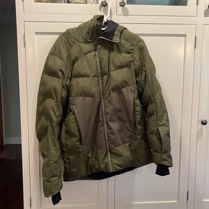 Men’s GUC Salomon size medium Snowshelter Jacket, “martini olive” color